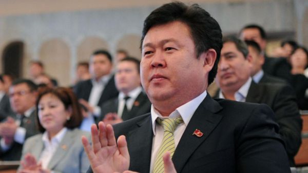 «Аю» холдингинин ээси камакка сыртынан камалды