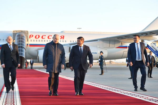 Владимир Путин Кыргызстанга келди