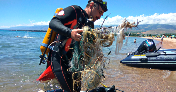 Ысык-Көлдөн быйыл 9 айда 7 тонна таштанды алынды