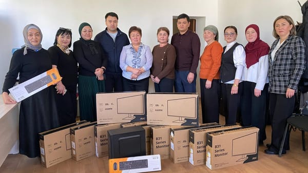 «Альянс Алтын» Талас облусунун бала бакчаларына заманбап 20 комплект компьютер тапшырды