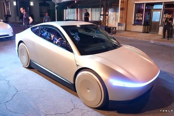 Tesla быйыл 1500гө чейин роботтакси чыгарат