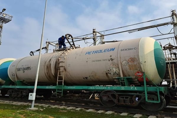 Казакстан мунай продукциялары менен бензинди өлкөдөн сыртка чыгарууга тыюу салды