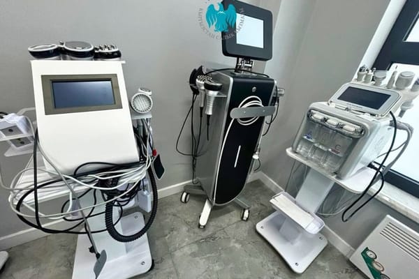 Бишкекте мыйзамсыз иштеген медициналык клиникалар, дары-дармектер табылды