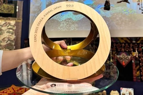 Р.Сабиров: Дүйнөлүк "ЭКСПО 2025" көргөзмөсүндө Empowering Lives наамында Кыргызстан алтын сыйлык алган"