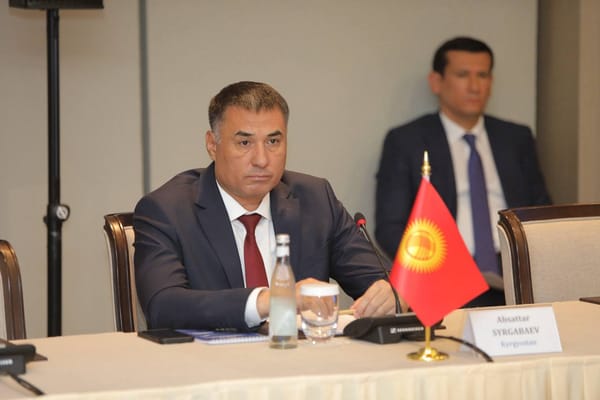Кыргызстан Борбор Азиядагы транспорттук коридорлорду күчөтүүгө салым кошот
