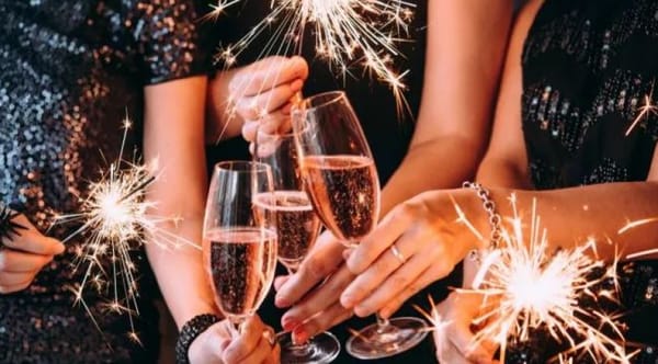 Жаңы жылдык салтанаттарга шаар мэриясы чектөө киргизет