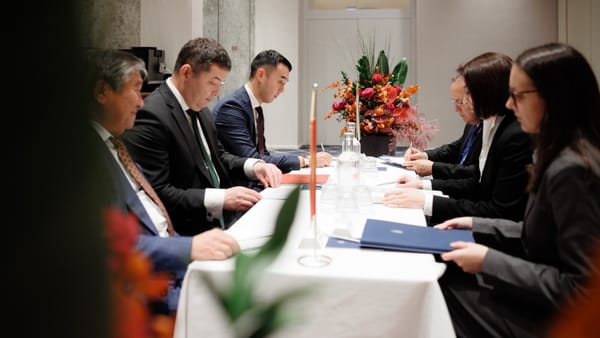 Кыргыз-Венгер өкмөттөр аралык комиссиясы жаңы макулдашууларга кол койду