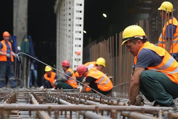 Эмгек мыйзамы сакталууда: 9,6 млн төлөнбөгөн эмгек акы төлөнүп берилди