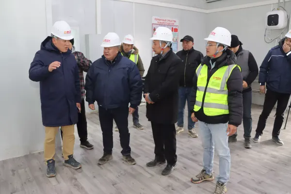 Ысык-Көл облусундагы күн электр станциясынын курулуш текшерилди