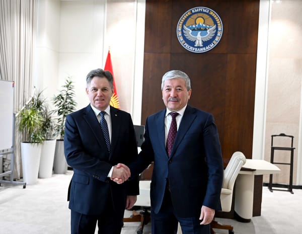 КРнын Министрлер Кабинетинин Төрагасы КМШнын башкы катчысы менен жолугушту