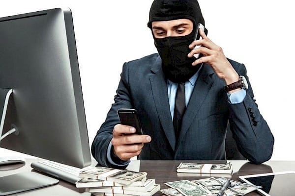 Банктар бирикмеси - банктык карталарды колдонуу коопсуздугун эске салат