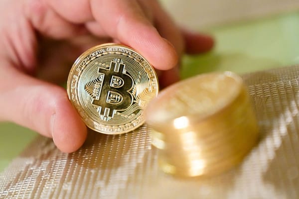 Биткоин баасы 90 миң доллардан ашты