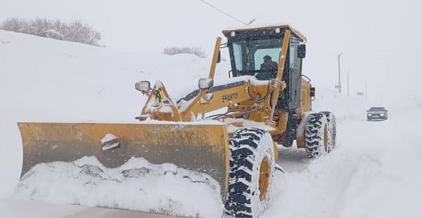 Ашууларда жол тазалоо иштери күнү-түнү жүрүүдө – каттамдар ачык