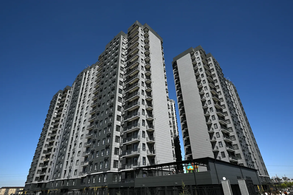 Бишкек мэриясы 30дан 50 кабатка чейинки үйлөрдү куруу улантыларын билдирди