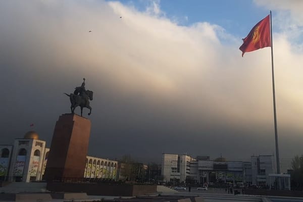 Кыргызстандыктар 2025-жылды кандай баалашты жана 2026-жылдан эмнелерди күтүшөт?