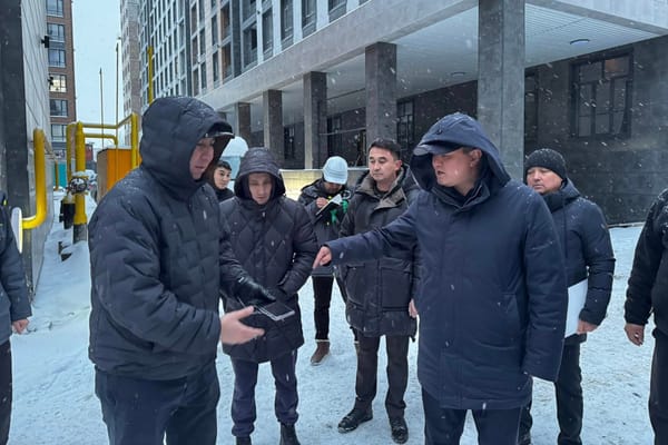 Бишкек шаарынын Анкара көчөсүндөгү бир катар турак жайда курулуш мыйзамдары бузулгандыгы аныкталды