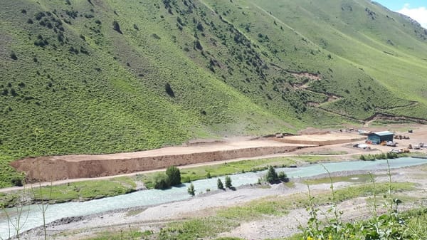 Silvercorp Metals Чаарат алтын кениндеги компаниянын 70% акциясын сатып алды