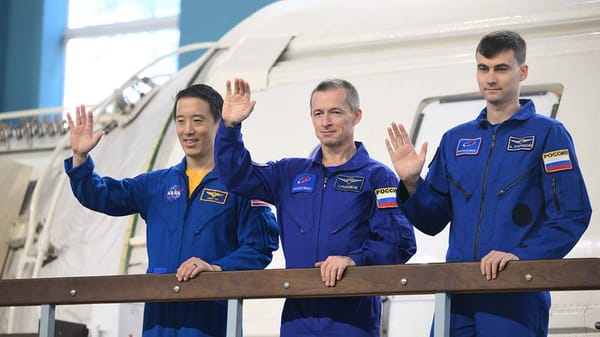 Орбитадагы космонавттар күнүнө 400 доллардан киреше табат