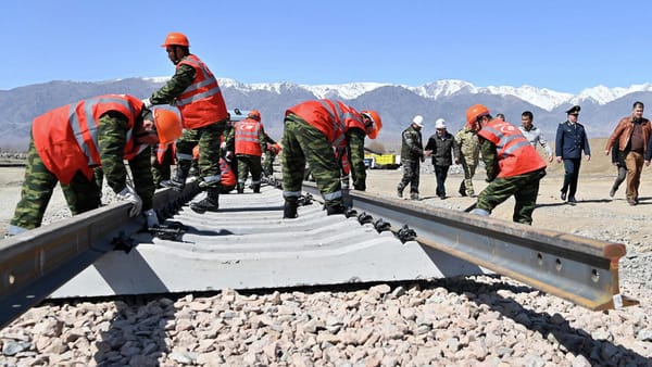 Ф.Кулов Кытай – Кыргызстан – Өзбекстан темир жолунун курулушуна элдик инвестиция тартууну сунуштады