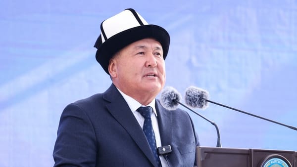 Ош мэри Жеңишбек Токторбаев кызматтан алынып, ордуна Жанарбек Акаев мэр болуп дайындалды