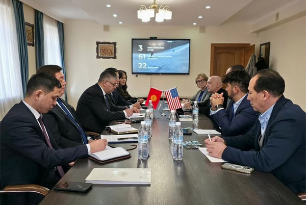 АКШ, Кыргызстан Макмал-Каракол темир жолун курууну талкуулады