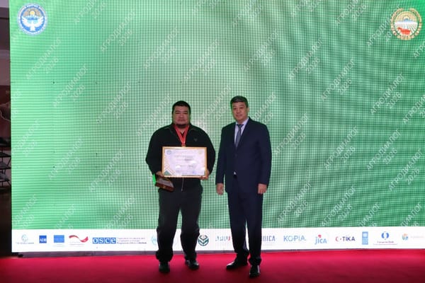 Дыйканчылыктын "чемпиондоруна" 25 миң сомдук сертификаттар берилди