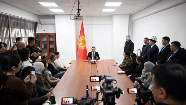 Жеке автоунаа мектебинин директору 70 объектини менчиктештирип алган