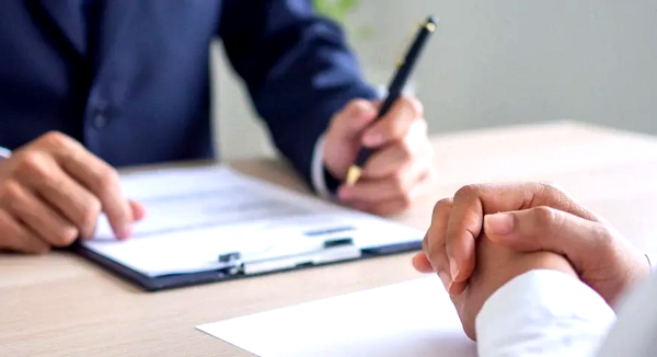 Салык кызматы ЖЧКлар боюнча мыйзам долбоорун кайра чакыртып алды