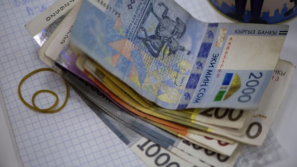 Сүлүктүдө кызматкерлерден мыйзамсыз акча чогултуу фактысы аныкталды