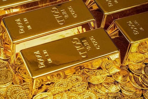 Дүйнөлүк рынокто алтын арзандап, унциясы 5 миң доллардан төмөн түштү