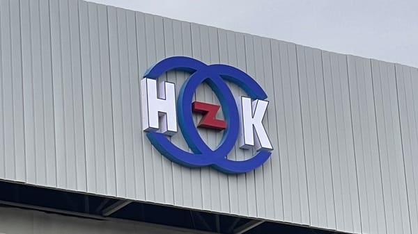 "КУЭТ" компаниясынын 135 млн сомдук акциялар пакети Финансы министрлигинен Энергетика министрлигине өткөрүлүп берилди