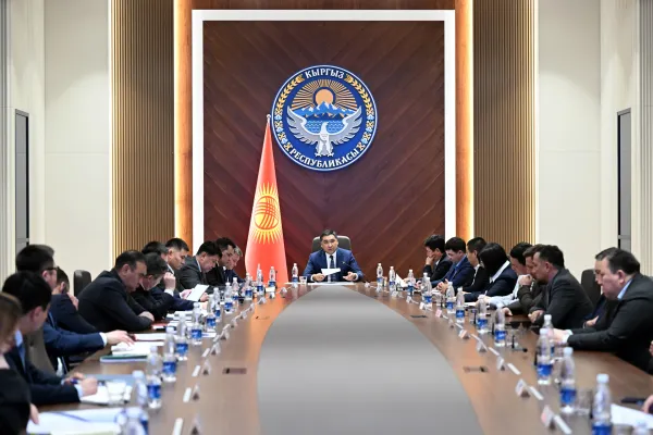 Министрлер кабинетинин төрагасынын биринчи орун басары Данияр Амангелдиевдин катышуусундагы жыйын.