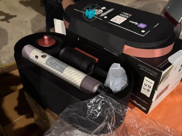 "Ак-Жол" өткөрмө пунктунда 5 млн сомдук мыйзамсыз товар кармалды