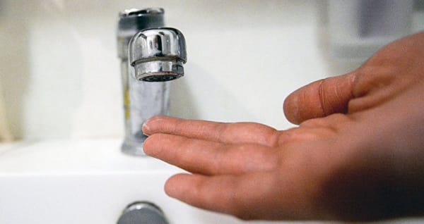 Бишкекте эки конушта суу берүү убактылуу токтотулат