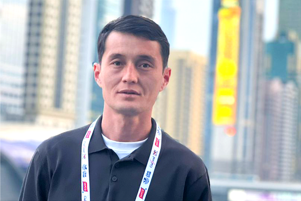 Гектарынан 15 тонна спаржа өндүрүп бир килограммын сыртка 7 доллардан экспорттогон Чубак Орозалиев